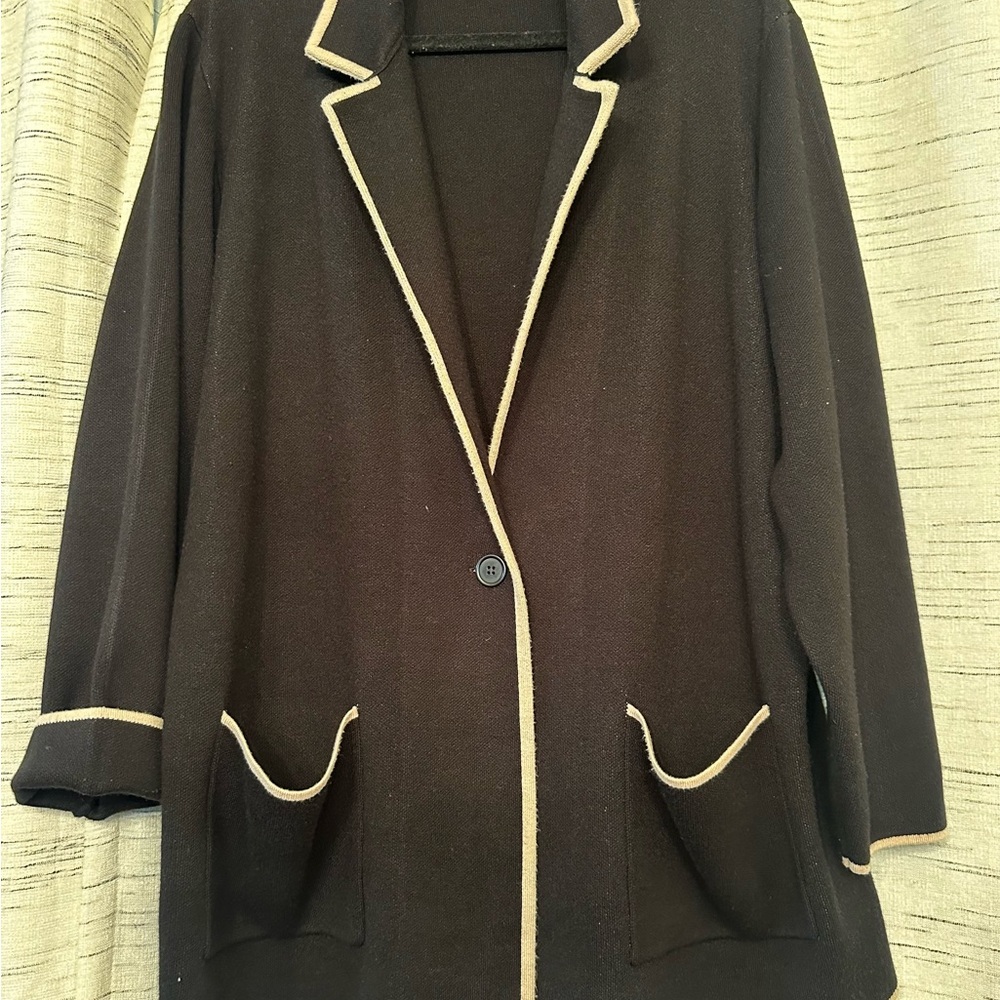 Max Studio London Black & Cream Sweater Jacket